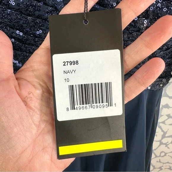 NWT La Femme Chiffon &‎ Sequin A-Line Gown In Navy Blue Size 10 $388 MOB MOG - Picture 10 of 10